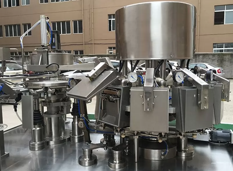 vacuum food packing machine