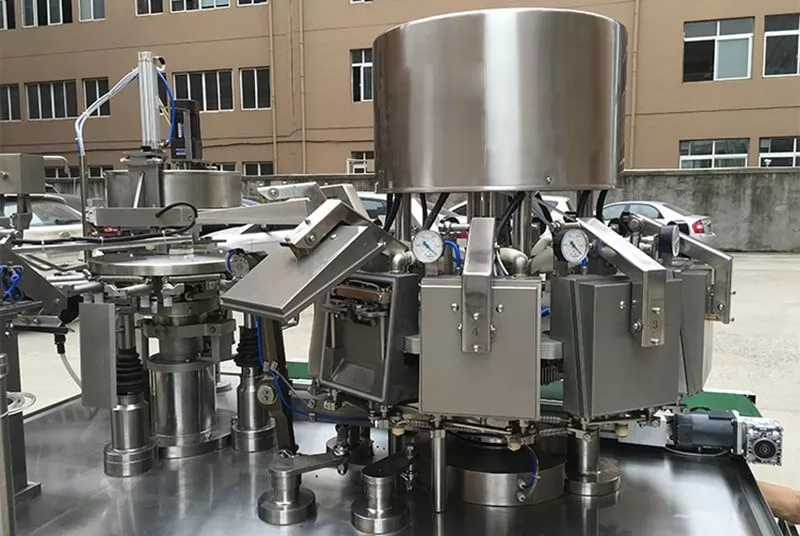 vacuum packaging machine