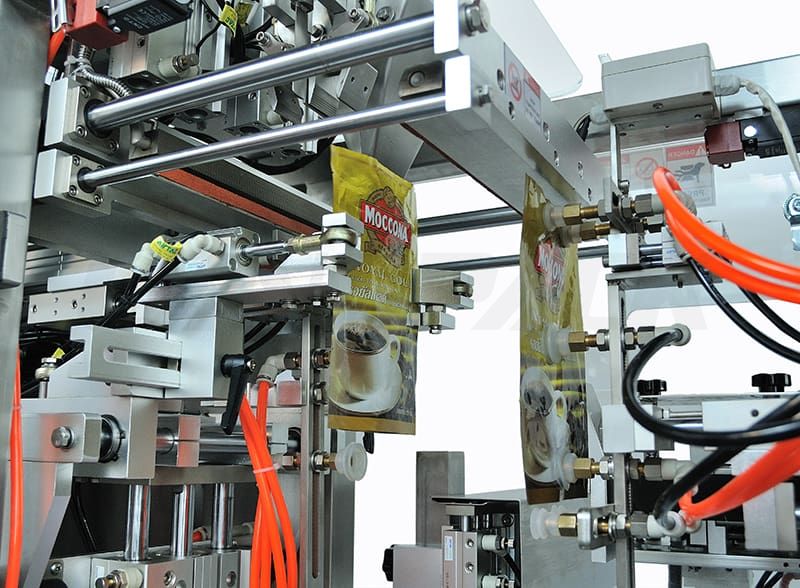 Multifunction Sugar Mini Rotary Doypack Packing Machine With Linear Weigher