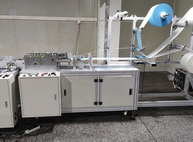 Automatic Disposable Masк Blank Making Machine Suitable For The Production Of Face Masкs