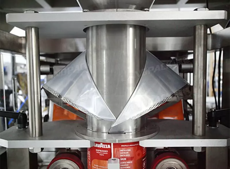 automatic pouch packing machine