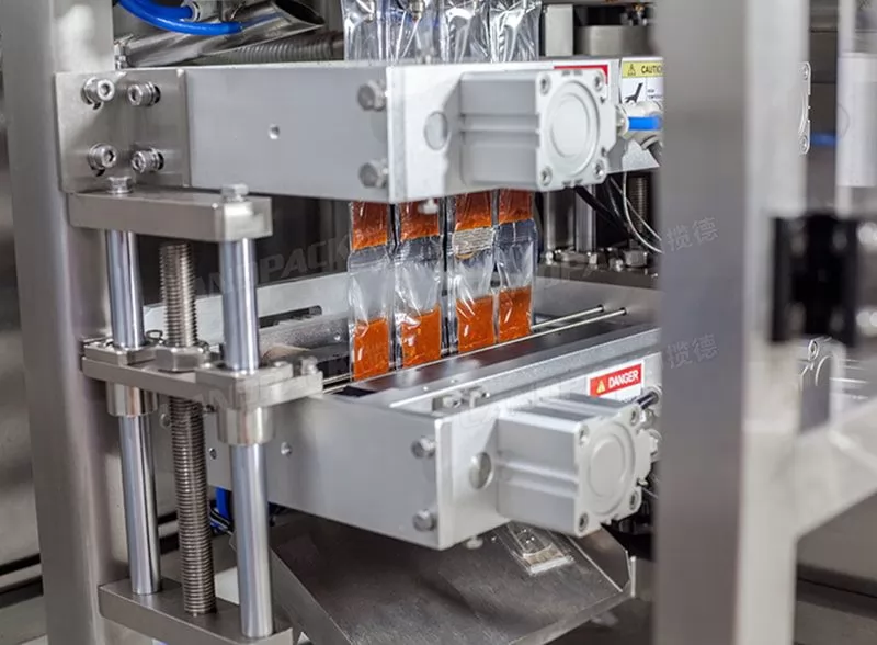 sachet packing machine