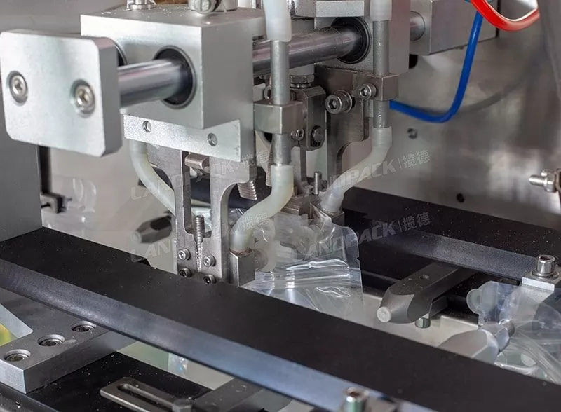 horizontal pouch packing machine