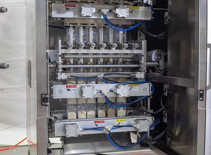 sachet packaging machine for powder