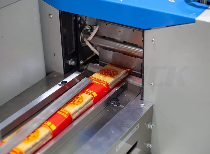 automatic candy wrapping machine