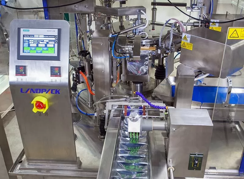 packaging machine for chips