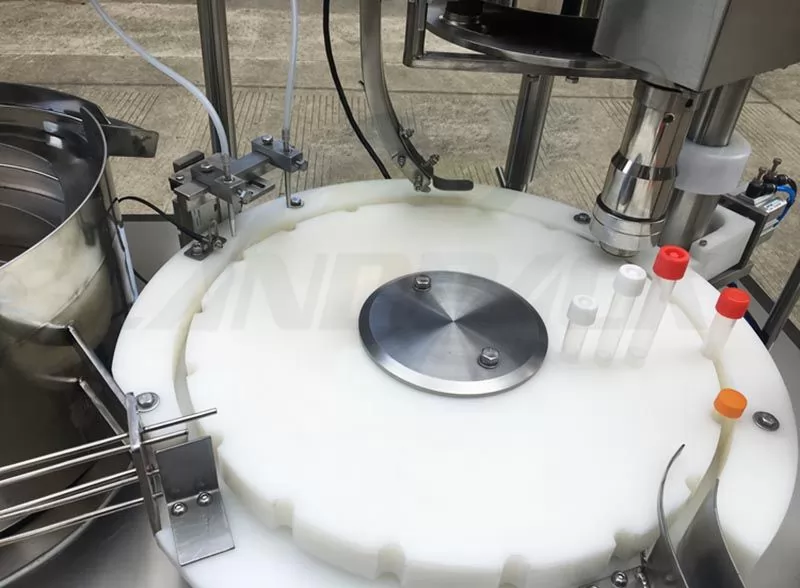 china diagnostic reagent filling machine
