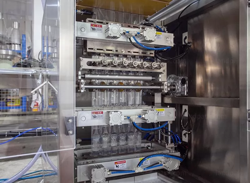 sachet packaging machine
